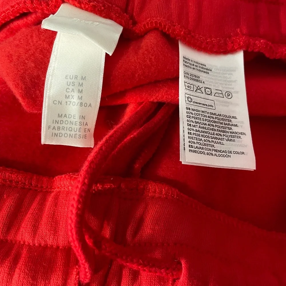 Red Sweatpants - Picture 4 of 4